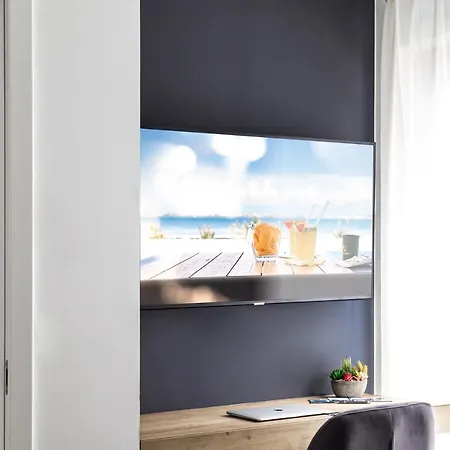 Infinity - Luxurious Seaview With Enchanting Pool * 卡利