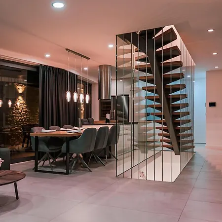 Infinity - Luxurious Seaview With Enchanting Pool 卡利