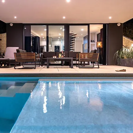 Villa Infinity - Luxurious Seaview With Enchanting Pool
