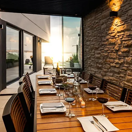 Infinity - Luxurious Seaview With Enchanting Pool فيلة *
