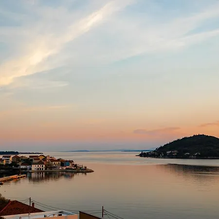 Infinity - Luxurious Seaview With Enchanting Pool Villa Kali