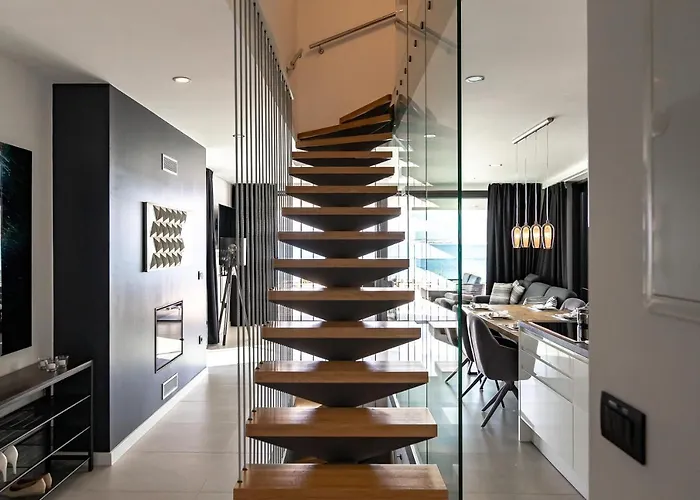 Infinity - Luxurious Seaview With Enchanting Pool