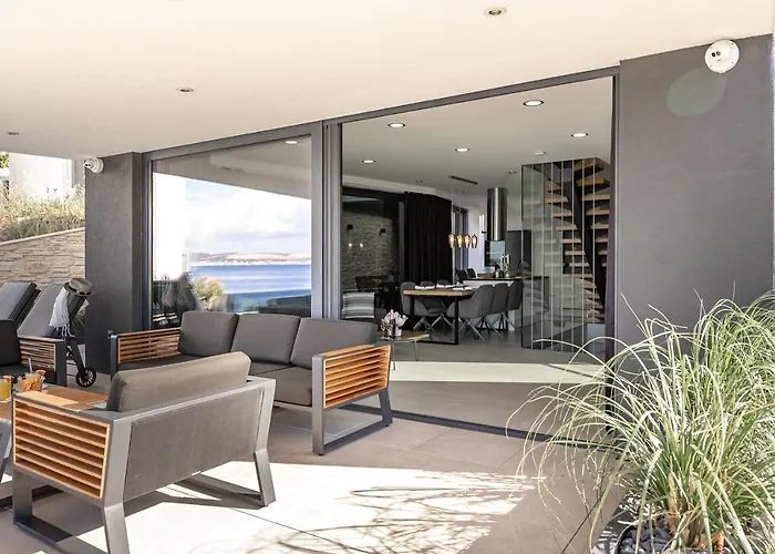 Vila Infinity - Luxurious Seaview With Enchanting Pool Kali