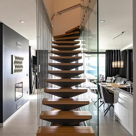 Infinity - Luxurious Seaview With Enchanting Pool