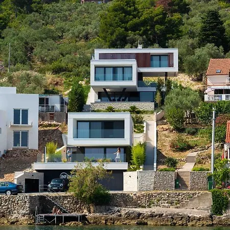 Infinity - Luxurious Seaview With Enchanting Pool