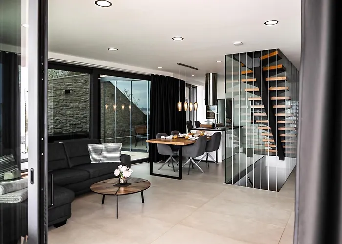 Infinity - Luxurious Seaview With Enchanting Pool Villa